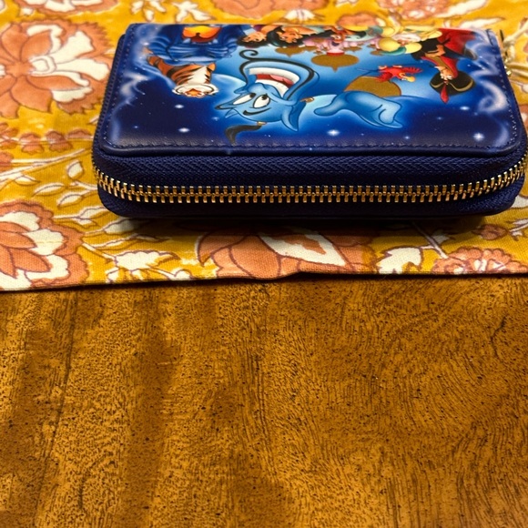 LOUNGEFLY DISNEY ALADDIN 30TH ANNIVERSARY ZIP AROUND WALLET - Picture 6 of 15